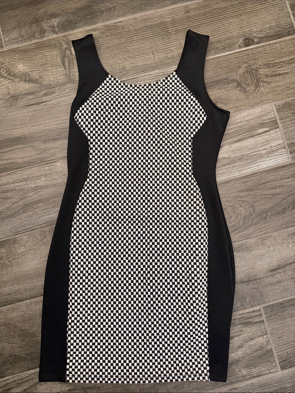 Romeo & Juliet Couture Black & White Checkerboard Ponte Mini Dress